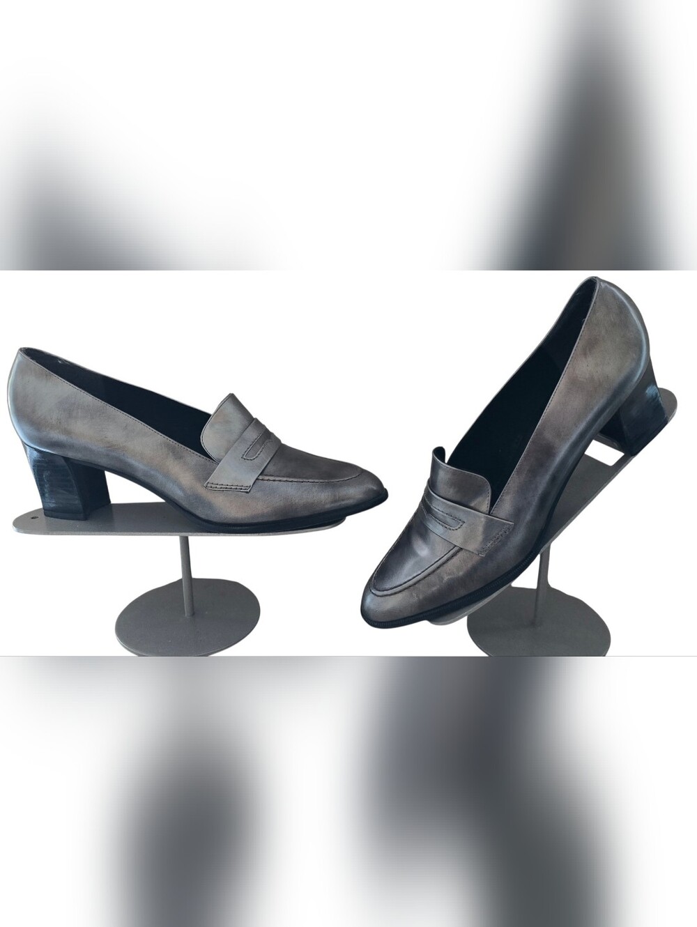 Stuart Weitzman Women's Grey Leather Low Heel Loafers 7.5-8
